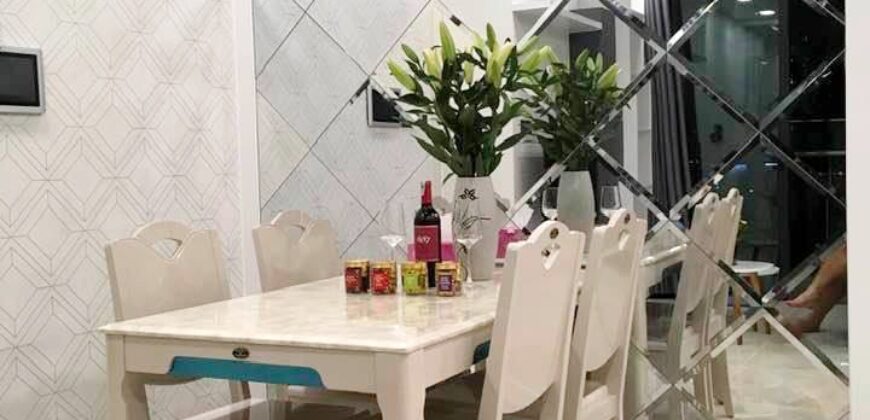 Vinhomes Golden River BaSon 2 phòng ngủ: Từ 20 – 40 triệu/tháng. DT 68 – 90m