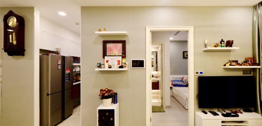 Bán CC Vinhomes Golden River Ba Son, 10,6 tỷ, 72m2, Chính chủ uy tín