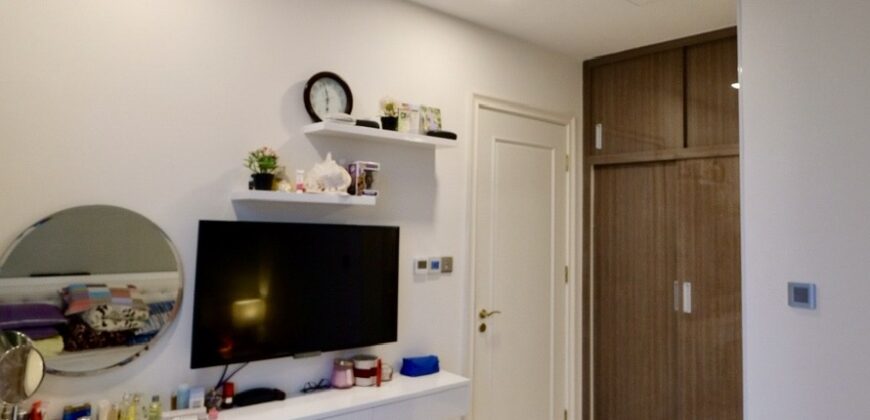 Bán CC Vinhomes Golden River Ba Son, 10,6 tỷ, 72m2, Chính chủ uy tín