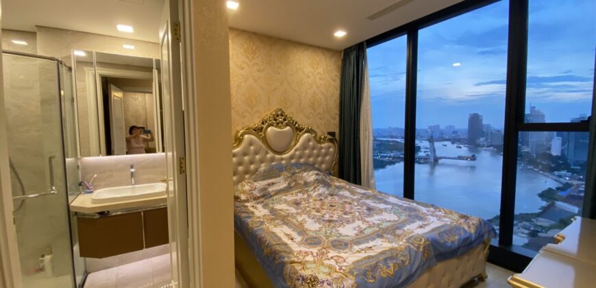 Bán CC Vinhomes Golden River Ba Son, 15 tỷ, 80m2, giá tốt, uy tín