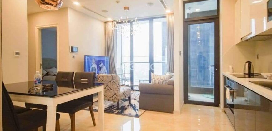 Chung cư Vinhomes Golden River BaSon 54m² 1 PN Full NT cực sang trọng