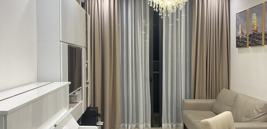Đang trống sẵn cần cho thuê căn hộ 3PN Vinhomes Golden River. View Sông Bitexco Q1.