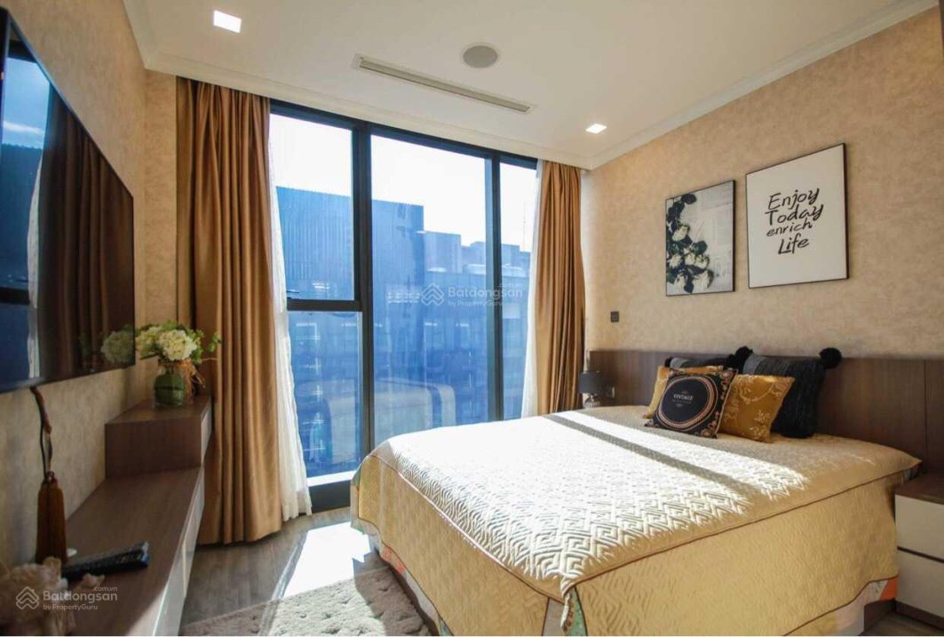 Độc quyền cho thuê căn 3 phòng ngủ nội thất đẹp view Bitexco 121 m2