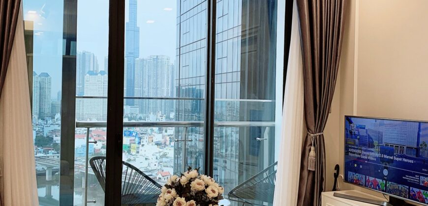 Đang trống sẵn cần cho thuê căn hộ 3PN kính vòng cung Vinhomes Golden River view sông, Bitexco