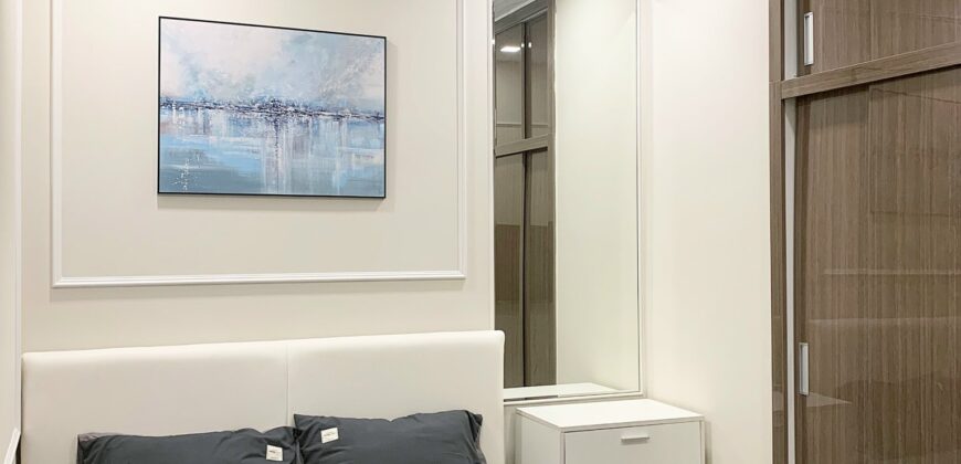 Đang trống sẵn cần cho thuê căn hộ 3PN kính vòng cung Vinhomes Golden River view sông, Bitexco