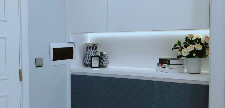 Bán CC Vinhomes Golden River Ba Son, 10,6 tỷ, 72m2, uy tín và đầy đủ nội thất