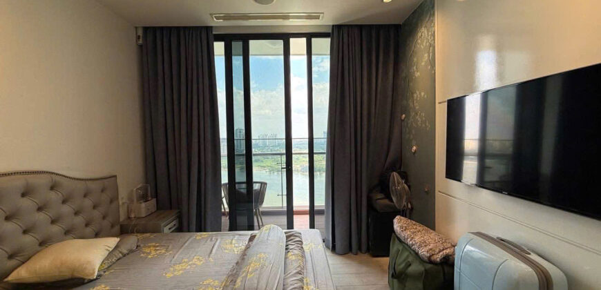Cho thuê 3PN, 118m2 tại Vinhomes Golden River Ba Son, chỉ với 50 triệu